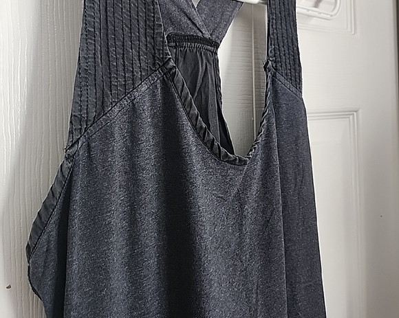 Lululemon Athletica Gray Tank Top with Racerback Design Ptp 18 Length 28 - Picture 2 of 6